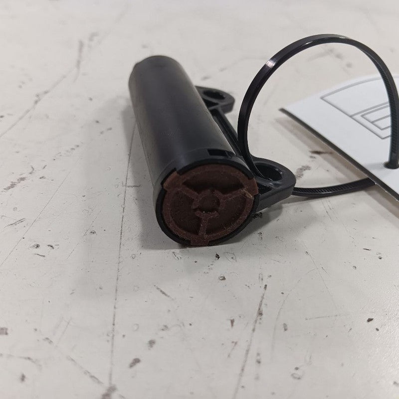 Toyota Prius C Glove Box Damper {6062352} 2017 2016 2015 2014 2013