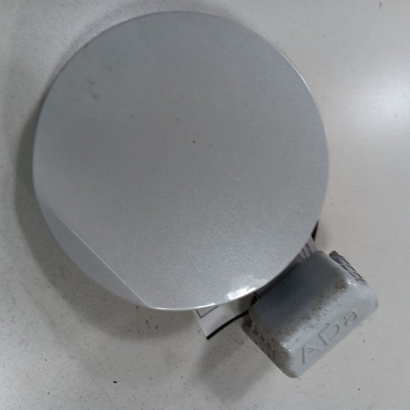 Hyundai Elantra Fuel Filler Door Gas Cap Cover Lid  2017 2018 2019 2020