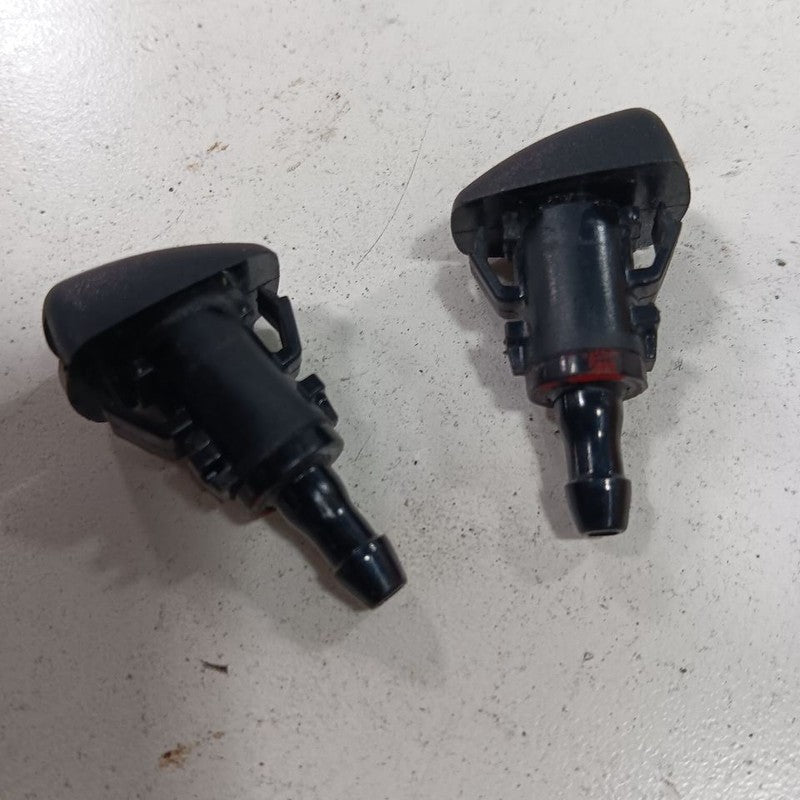 Hyundai Elantra Windshield Wiper Washer Fluid Hood Sprayer Nozzles 2017 2018