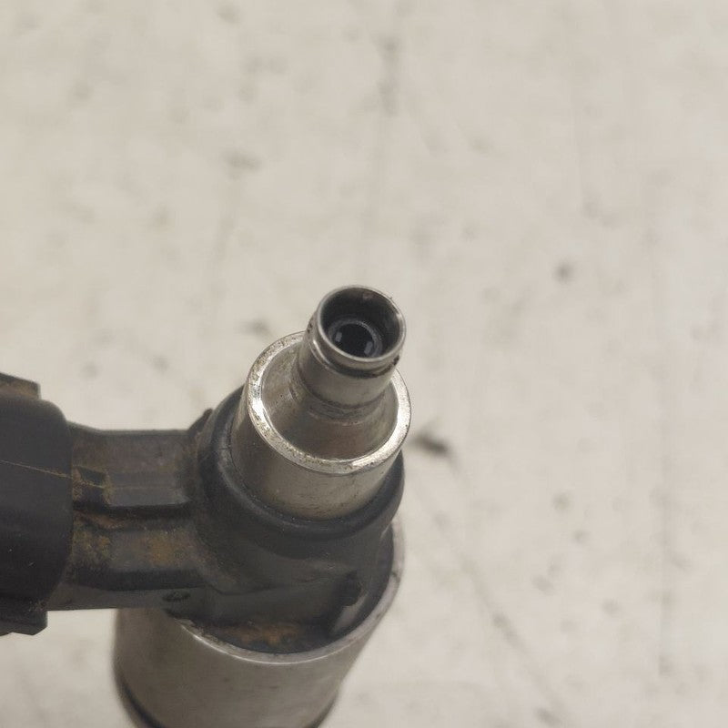 Lower Fuel Injection Injector Fits 16-22 Lexus RX350