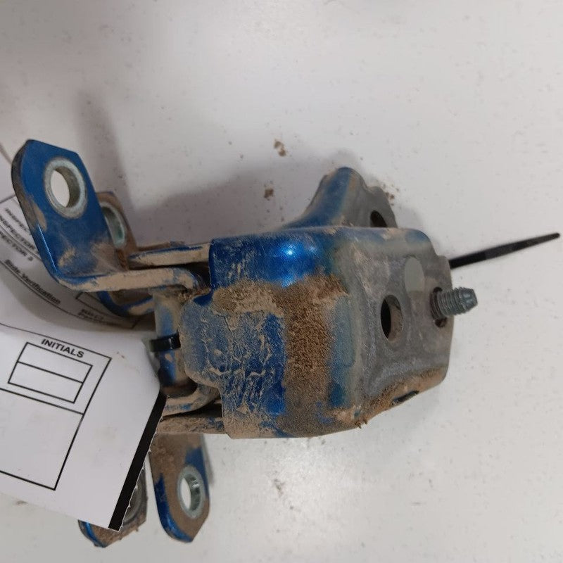 Toyota Yaris Door Hinge Set Right Rear Passenger  2020 2019 2018 2017 2016