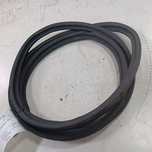 Nissan LEAF Trunk Lid Hatch Door Rear Back Rubber Seal  2013 2014 2015 2016 2017