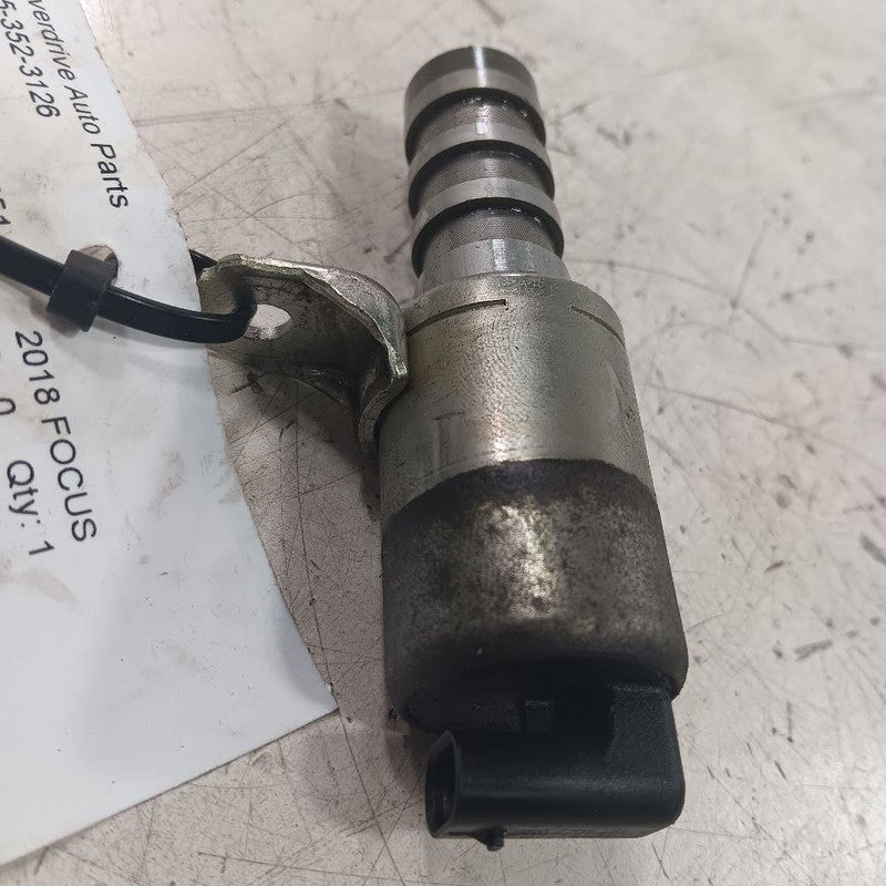 Ford Focus Variable Timing Gear Oil Control Valve Solenoid Cylinder Head 2018