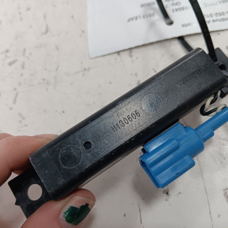 Nissan LEAF Keyless Entry Antenna Control Module {H130606} 2013 2014 2015 2016