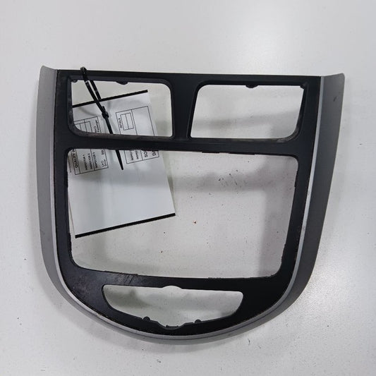 Hyundai Accent Radio Bezel Trim Dash Surround  2017 2016 2015 2014 2013 2012