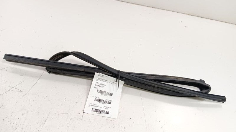 Toyota Prius Left Rear Window Seal 2012 2013 2014 2015