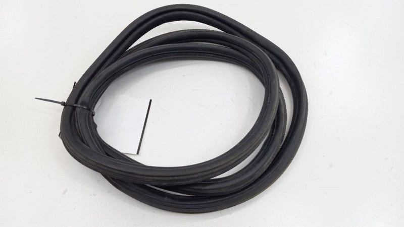 Chevy Malibu Trunk Lid Hatch Door Rear Rubber Seal 2008 2009 2010 2011 2012