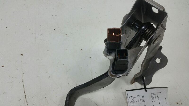 2002 INFINITI I35 Brake Pedal 2003 2004