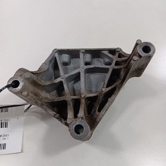 Buick Encore 1.4 Engine Motor Mount Bracket Right Passenger  2019 2018 2017