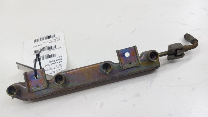Nissan Sentra Fuel Rail Injection Injector Mount Bar 2006 2005 2004 2003 2002