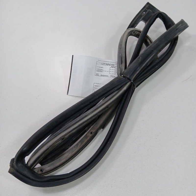 Hyundai Accent On Door Seal Rubber Right Passenger Rear Back 2017 2016 2015 2014