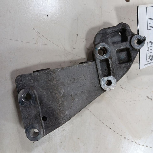 Jeep Renegade 2.4 Alternator Mount Bracket   2021 2020 2019