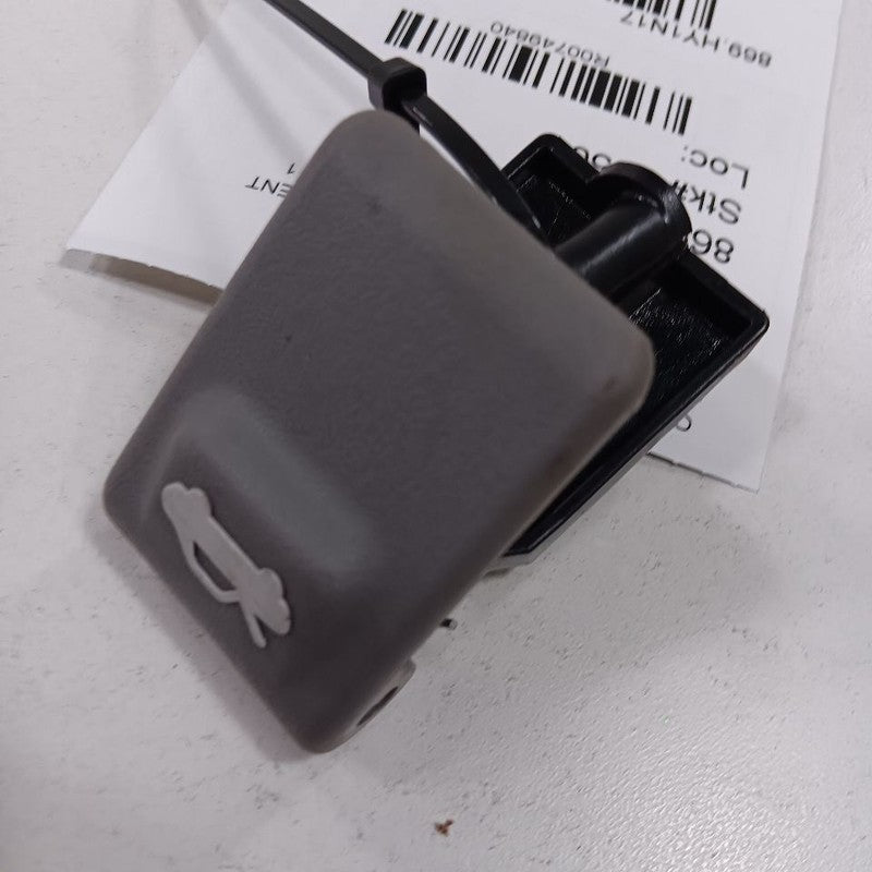 Hyundai Accent Hood Latch Release Handle Lever Switch  2017 2016 2015 2014 2013