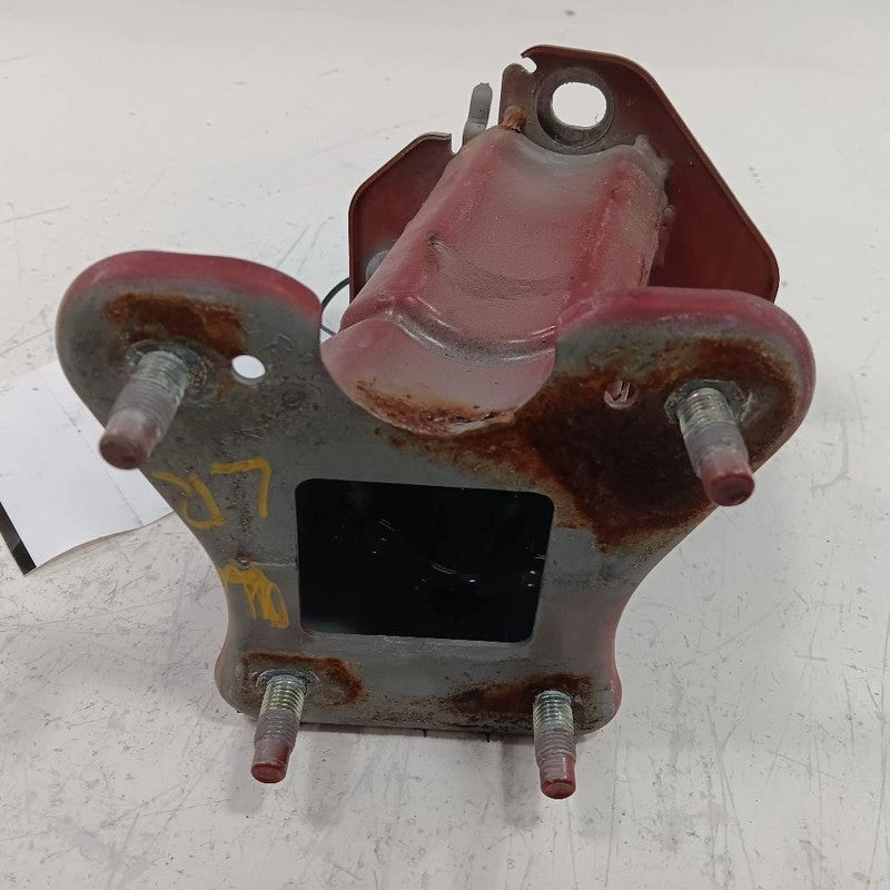 Nissan Rogue Left Rear Bumper Mount Bracket2014 2015 2016 2017 2018 2019