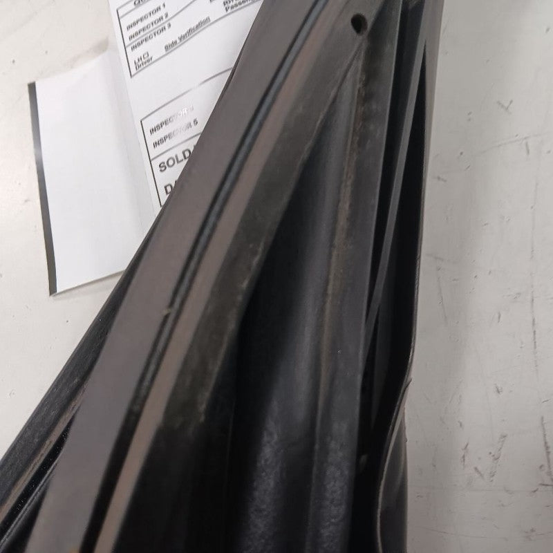 Nissan LEAF On Door Seal Rubber Left Driver Rear Back  2013 2014 2015 2016 2017