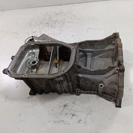 1211121070 Upper Engine Oil Pan Prius C VIN B3 7th And 8th Digit Upper Fits 12-19 Prius