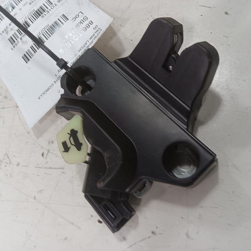 Toyota Corolla Trunk Latch 2019 2018 2017