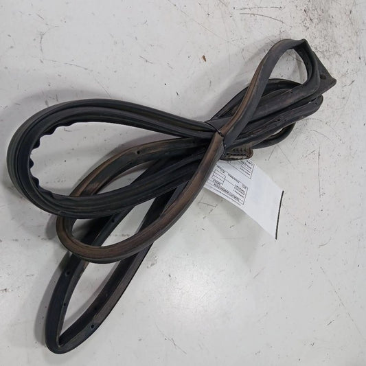 Toyota Prius C On Door Seal Rubber Right Passenger Rear Back  2017 2016 2015