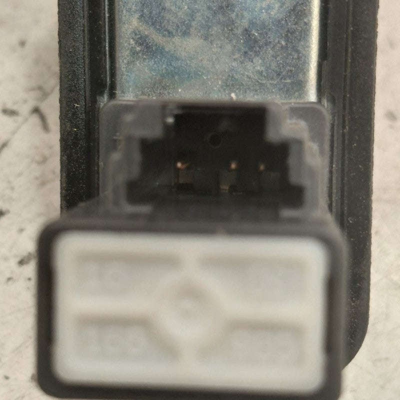 Subaru XV Crosstrek Door Ajar Switch Door Open Dome Light Switch 2022