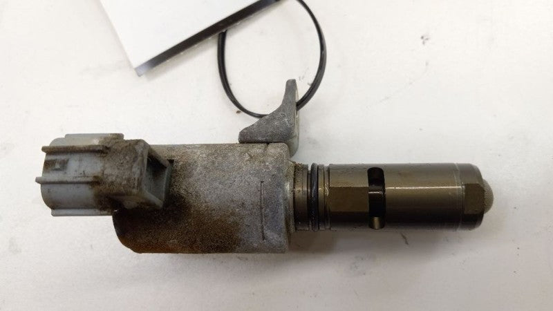 Ford Fiesta Variable Timing Gear Oil Control Valve Solenoid Cylinder Head 2014