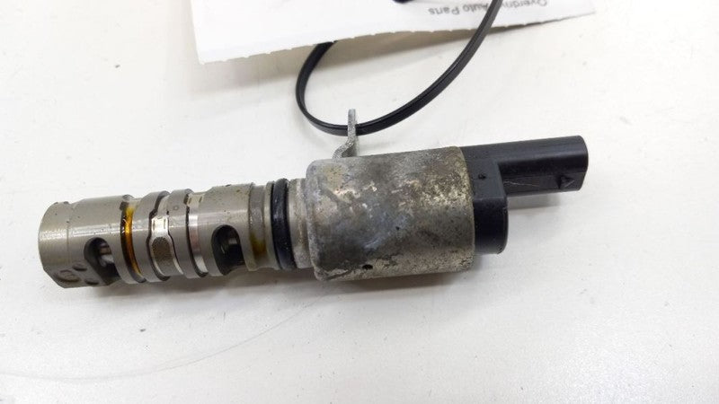 Volkswagen Jetta Variable Timing Gear Oil Control Valve Solenoid Cylinder Head 2