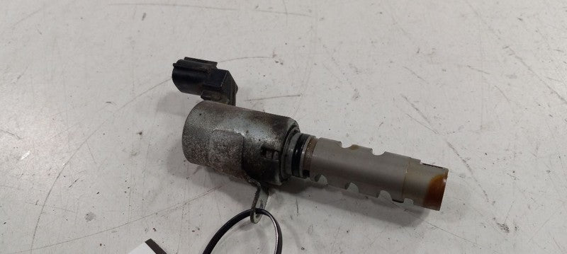 Dodge Caliber Variable Timing Gear Oil Control Valve Solenoid Cylinder Head 2007