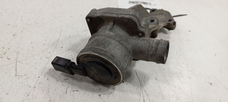 Does Not Apply Volkswagen Rabbit EGR Valve 2006 2007 2008 2009