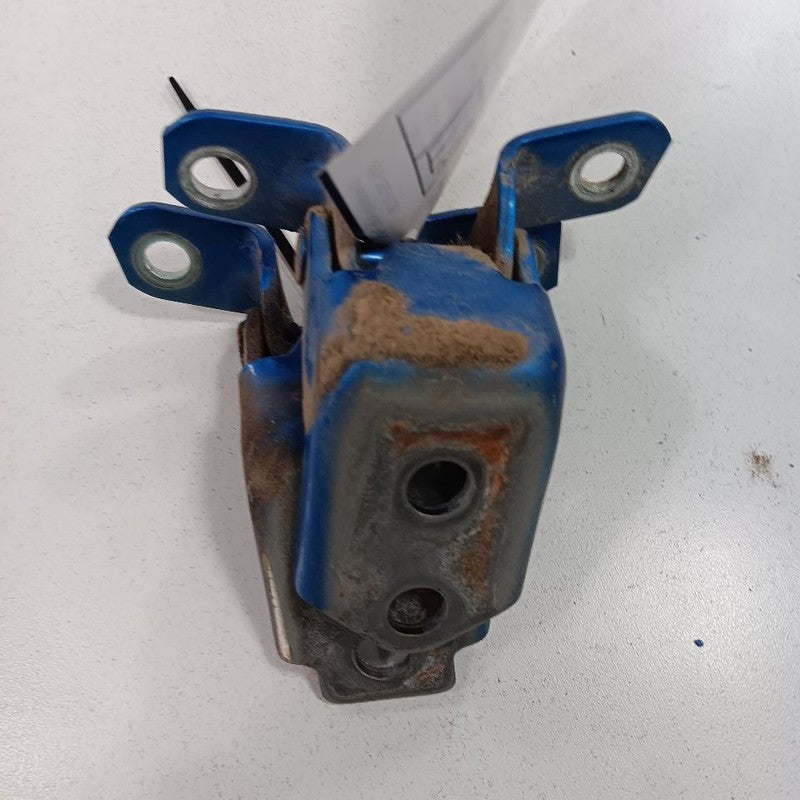 Toyota Yaris Door Hinge Set Right Front Passenger 2020 2019 2018 2017 2016