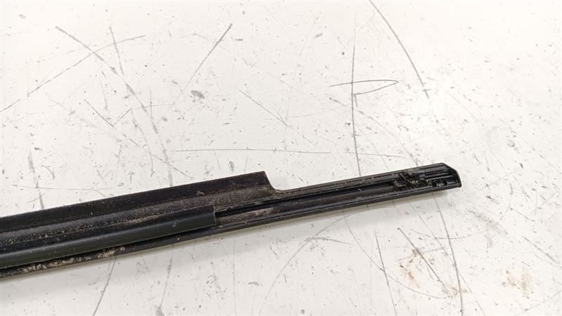 Toyota Prius Left Rear Exterior Weather Strip 2012 201 2012 2013 2014 20