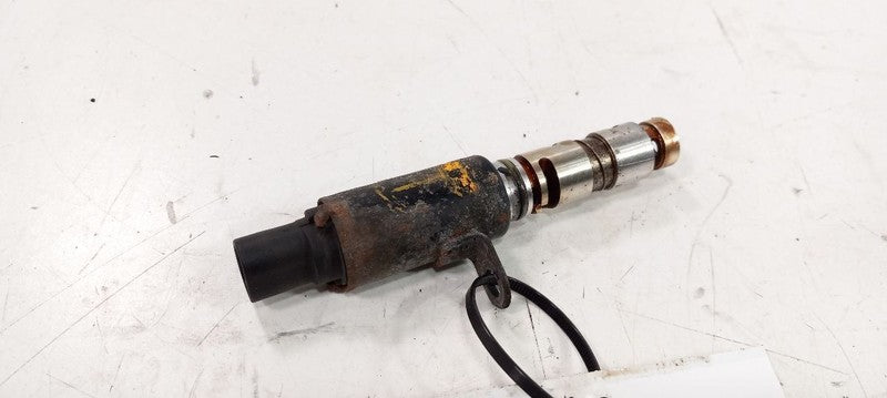 Kia Soul Variable Timing Gear Oil Control Valve Solenoid Cylinder Head 2012 2013