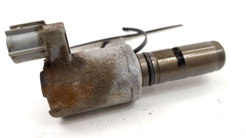 Ford Fiesta Variable Timing Gear Oil Control Valve Solenoid Cylinder Head 2014