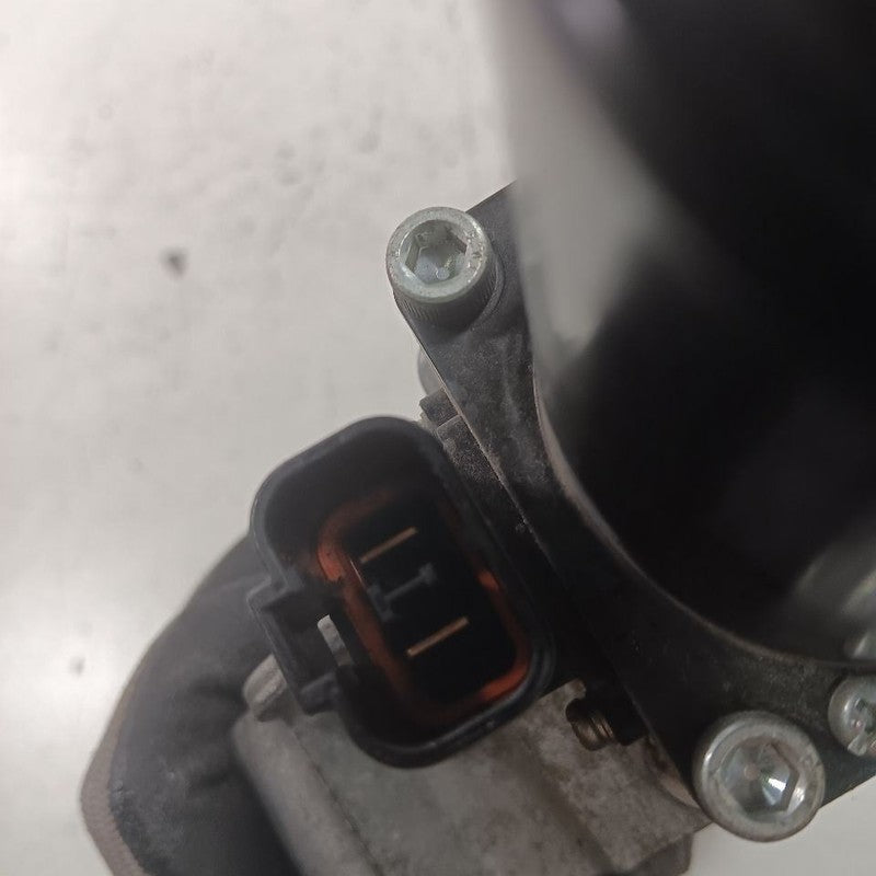 INFINITI QX50 Variable Timing Gear Oil Control Valve Solenoid Cylinder Head 2017