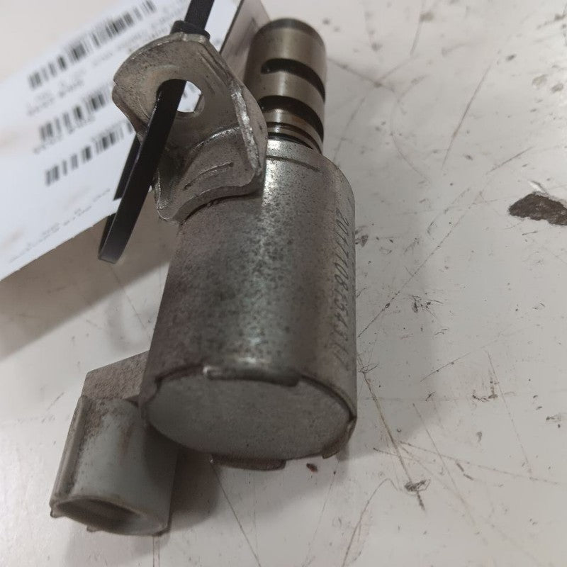 Ford Escape Variable Timing Gear Oil Control Valve Solenoid Cylinder Head  2018