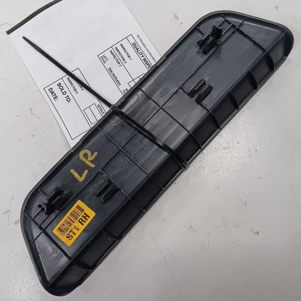 Hyundai Tucson Sill Trim Plate Door Jam Threshold Right Passenger Rear 2019 202