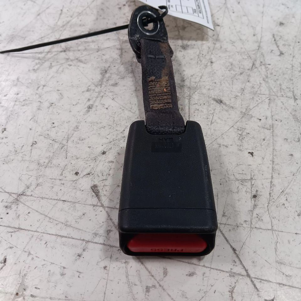 Does Not Apply Subaru Forester Seat Belt Buckle Latch Left Driver Rear Back 2016 2017 2018
