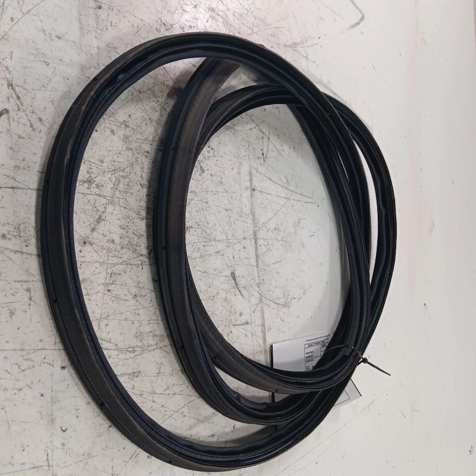Nissan Kicks Trunk Lid Hatch Door Rear Back Rubber Seal 2021 2022 2023 2024