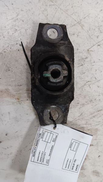 Fiat 500 Engine Motor Mount Left Driver  2012 2013 2014 2015 2016 2017