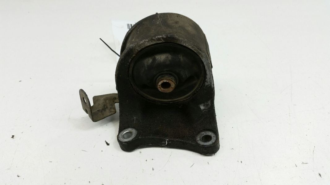 2005 Nissan Altima Engine Motor Mount Left Driver 2002 2003 2004 2006