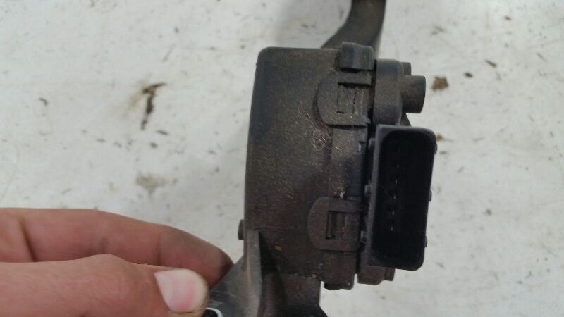 2006 NISSAN ALTIMA Gas Pedal 2002 2003 2004 2005