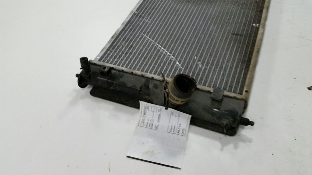 Radiator Fits 00-05 TOYOTA CELICA