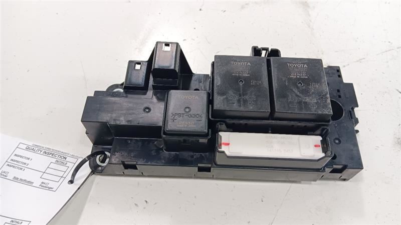 Toyota Prius Battery Junction Relay    2012 2013 2014 2015