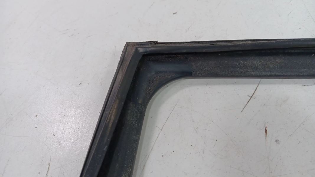 Hyundai Sonata Door Glass Window Seal Rubber Left Driver Rear Back 2011 2012 201