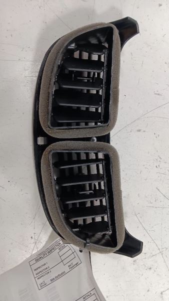 Acura MDX Dash Air Vent Center Middle 2010 2011 2012 2013