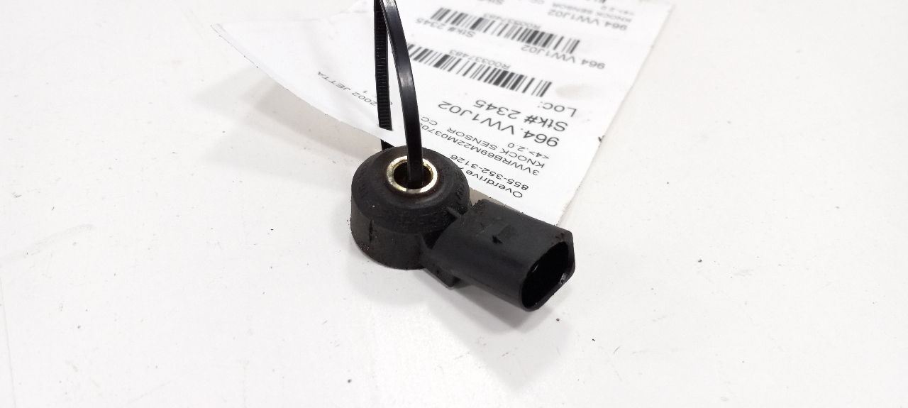 Volkswagen Jetta Engine Knock Sensor 2003 2002 2001 2000