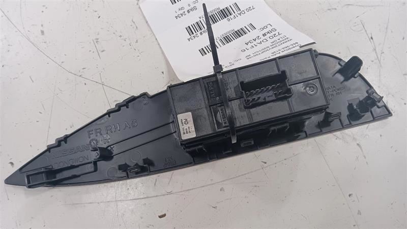 Nissan Rogue Power Window Switch Right Passenger Front  2014 2015 2016 2017