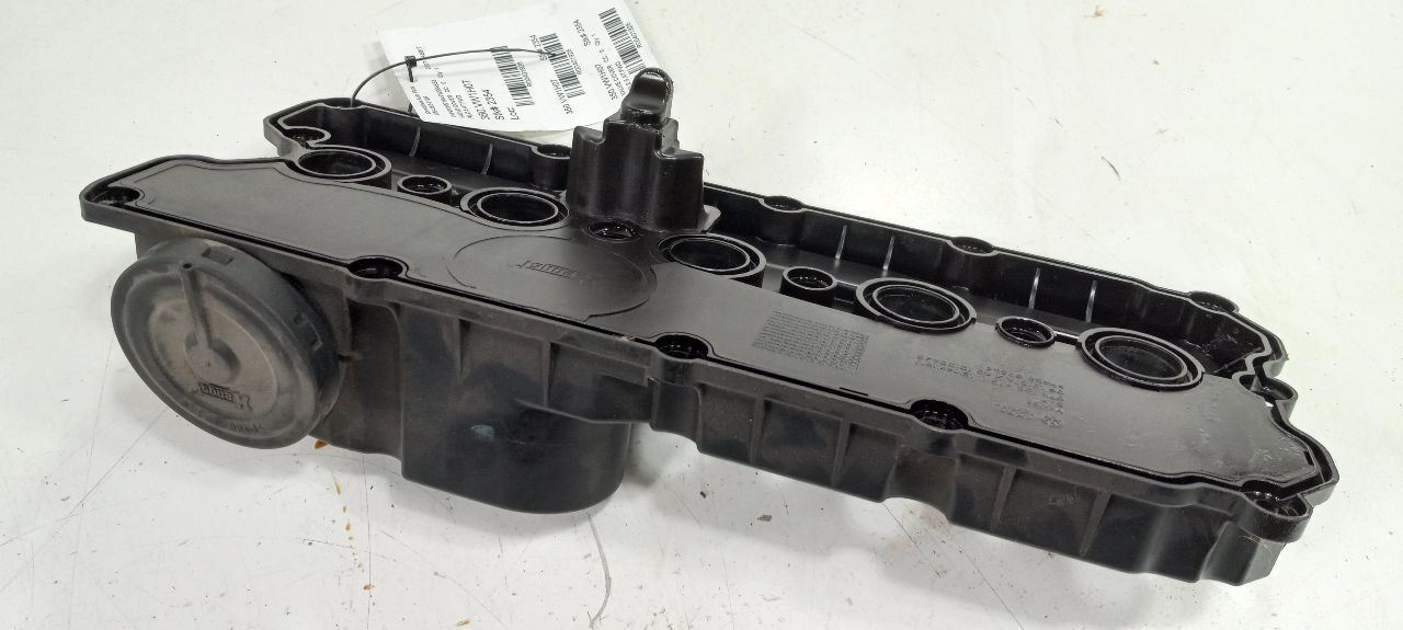 Volkswagen Rabbit Engine Cylinder Head Valve Cover 2006 2007 2008 2009