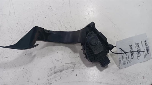 Chrysler 200 Gas Pedal  2015 2016 2017