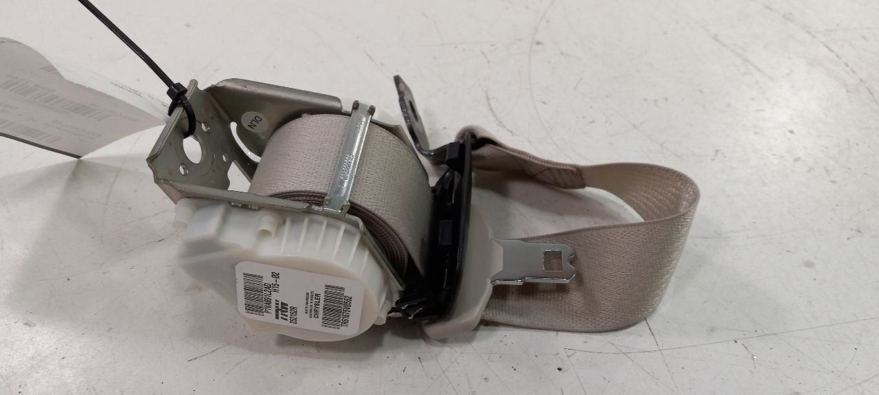 Chrysler 200 Seat Belt Strap Retractor Center Middle Rear Back 2015 2016 2017