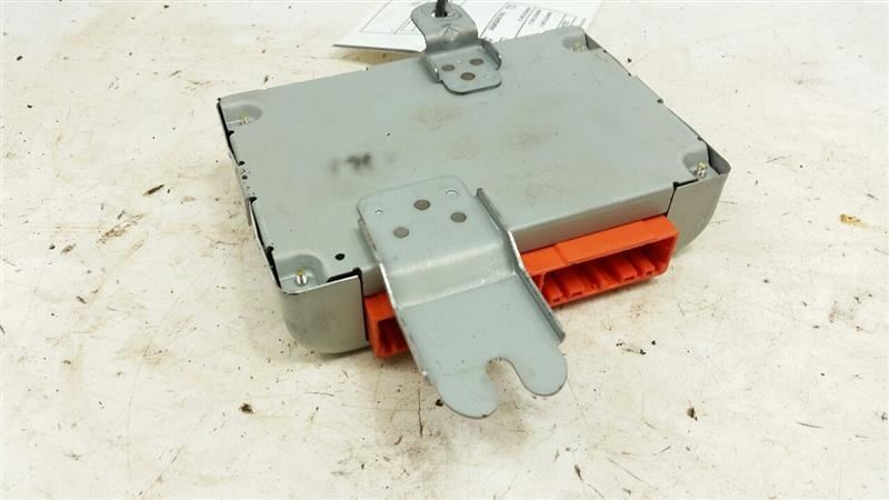 Computer Control Module ABS Right Hand Kick Panel 6 Cylinder Base 00-03  TL