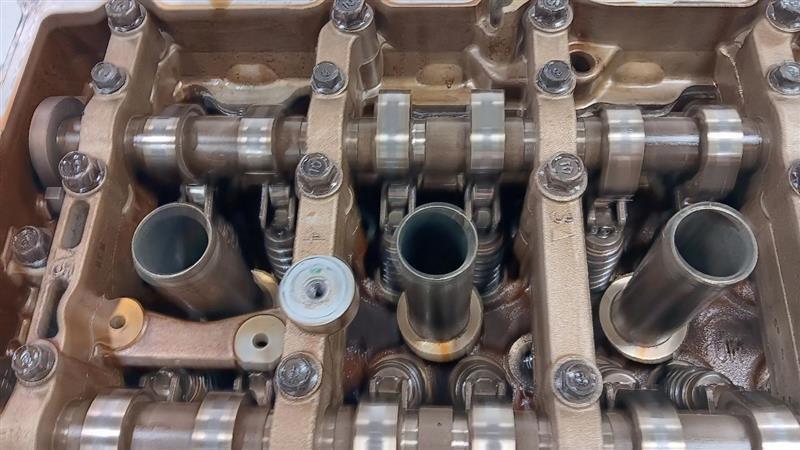 Engine Cylinder Head 1.8L Fits 11-16 ELANTRA